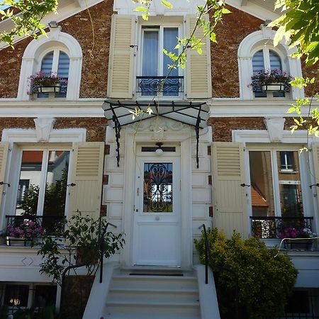 Maison Romantique Bed & Breakfast เลอแปโรซูร์มาร์น ภายนอก รูปภาพ