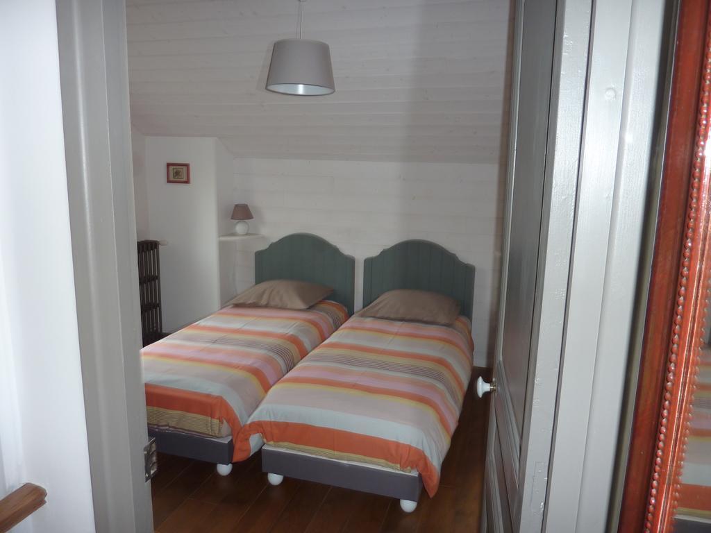 Maison Romantique Bed & Breakfast เลอแปโรซูร์มาร์น ภายนอก รูปภาพ