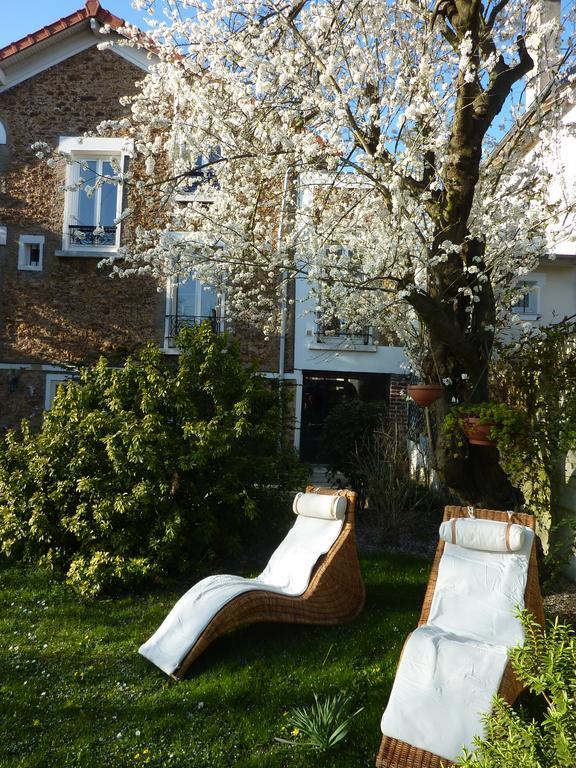 Maison Romantique Bed & Breakfast เลอแปโรซูร์มาร์น ภายนอก รูปภาพ